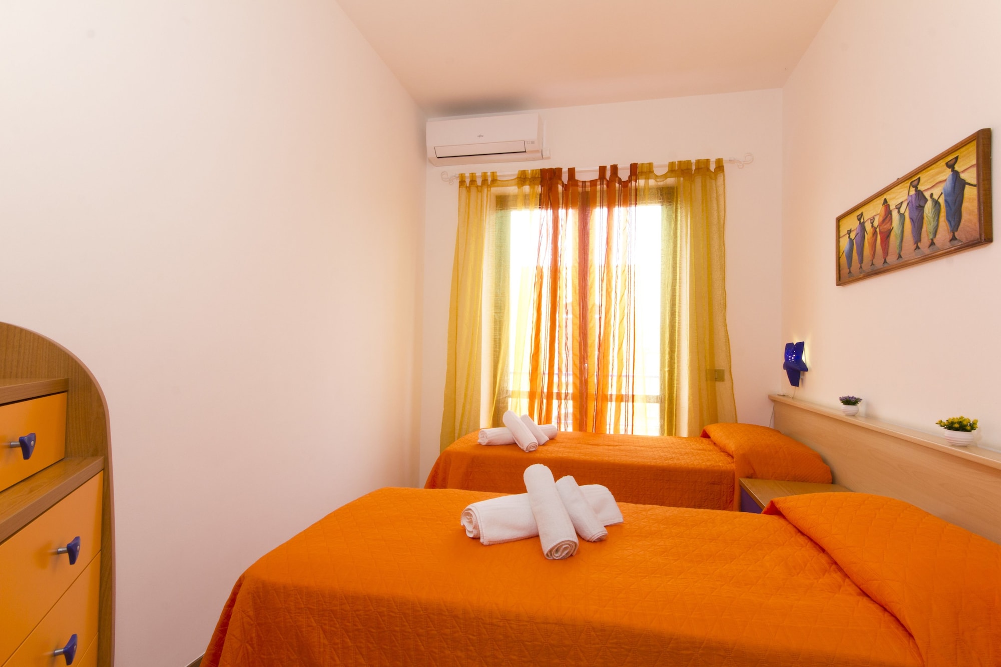 2 BEDROOMS, APARTMENT, 2 BATHROOMS