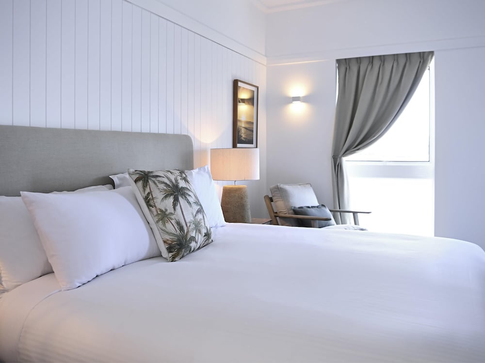 Overwater, Deluxe, Bungalow, Double Bed، Novotel Sunshine Coast Resort 4/6