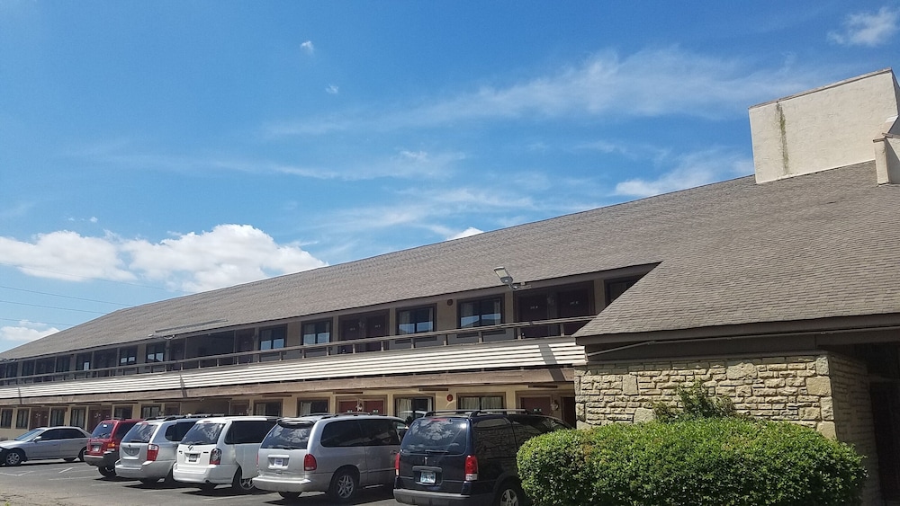 American Value Inn Columbus Ohio State I-71 3/20