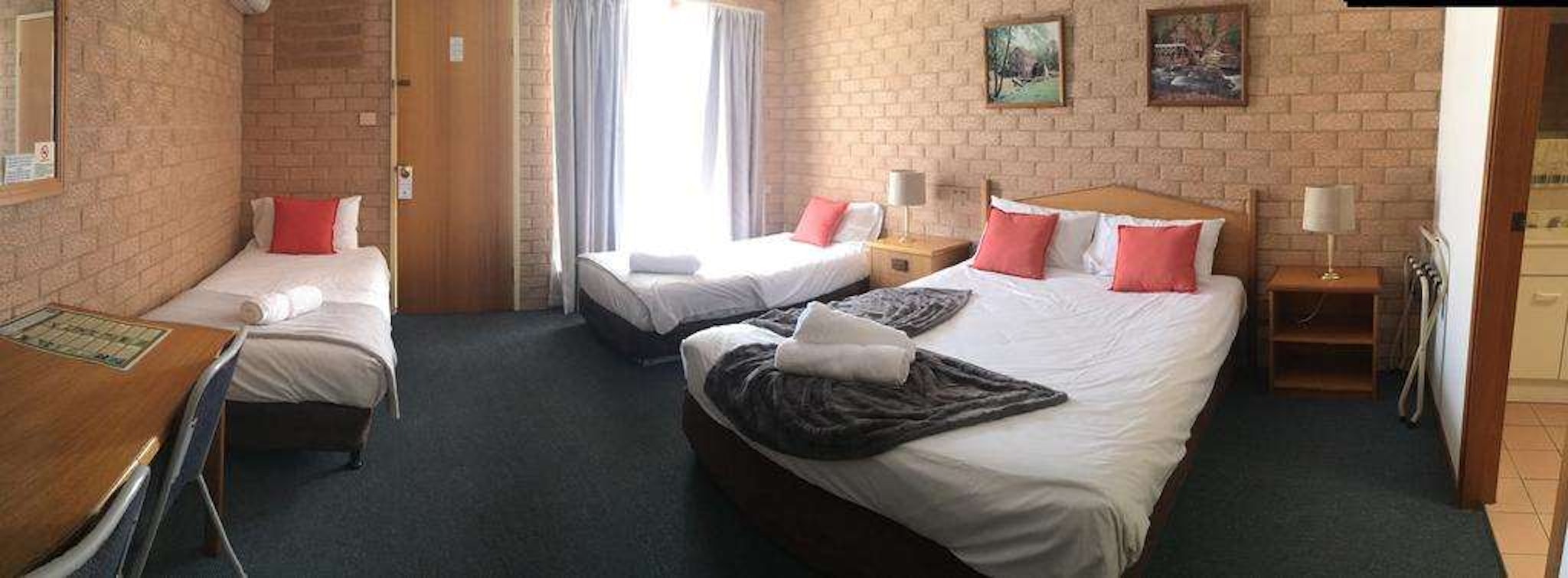 AALANA MOTOR INN 7/15