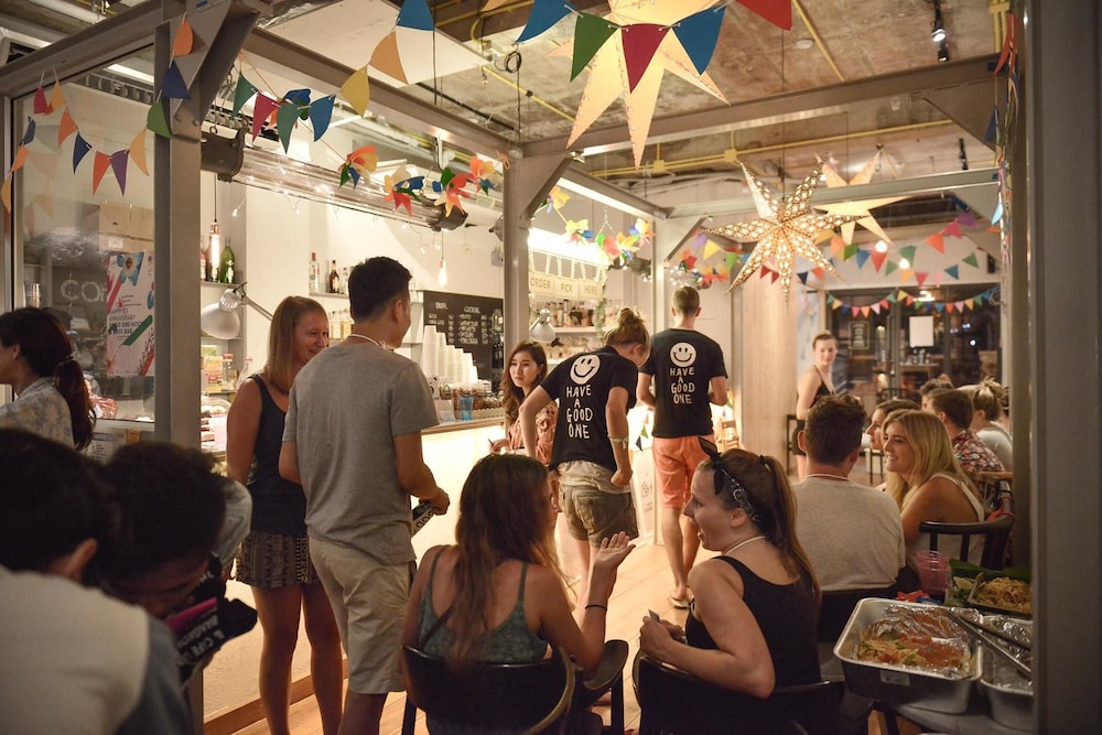 Good One Hostel & Cafe Bar 54/66
