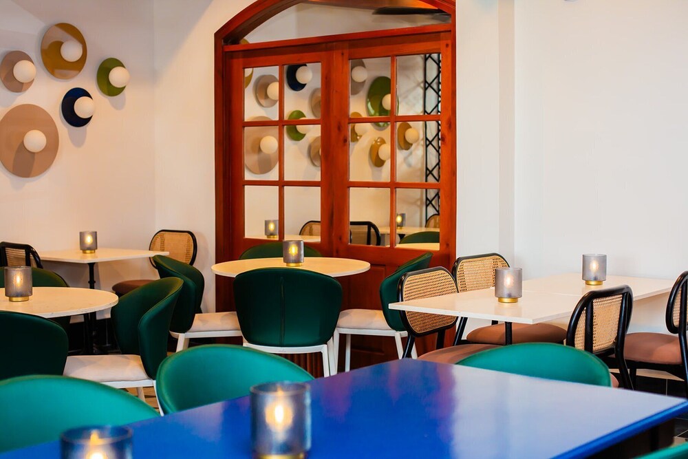 Hotel Colonial Granada 34/48