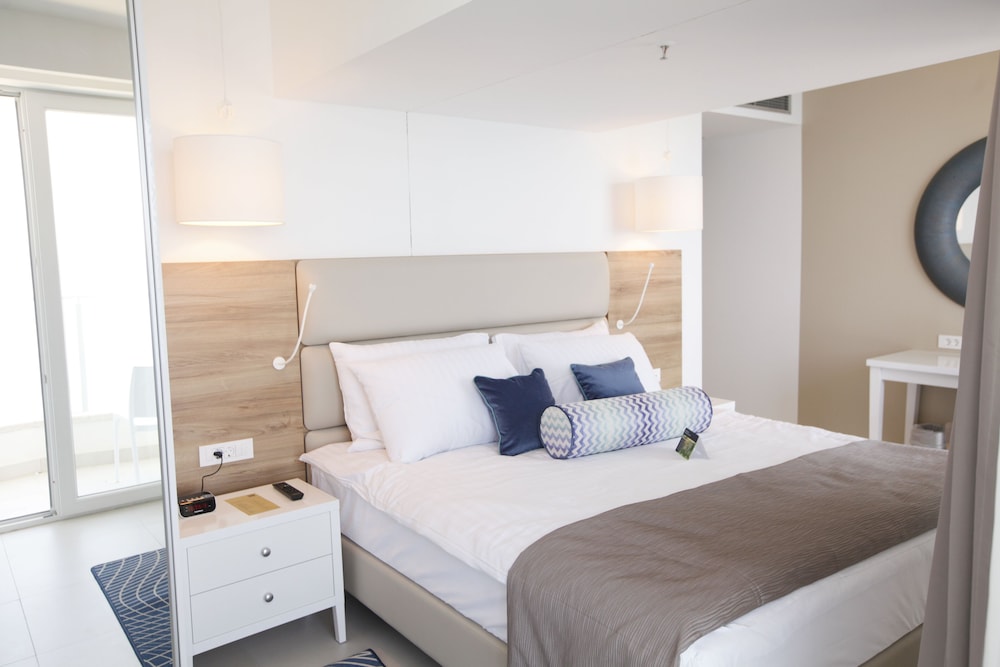 TUI BLUE Adriatic Beach - Adults Only 16/75