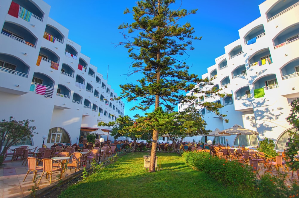 Continental Palace Hotel 22/26