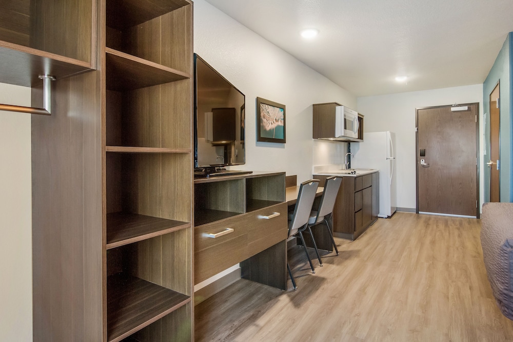 WoodSpring Suites Wixom - Novi 21/47