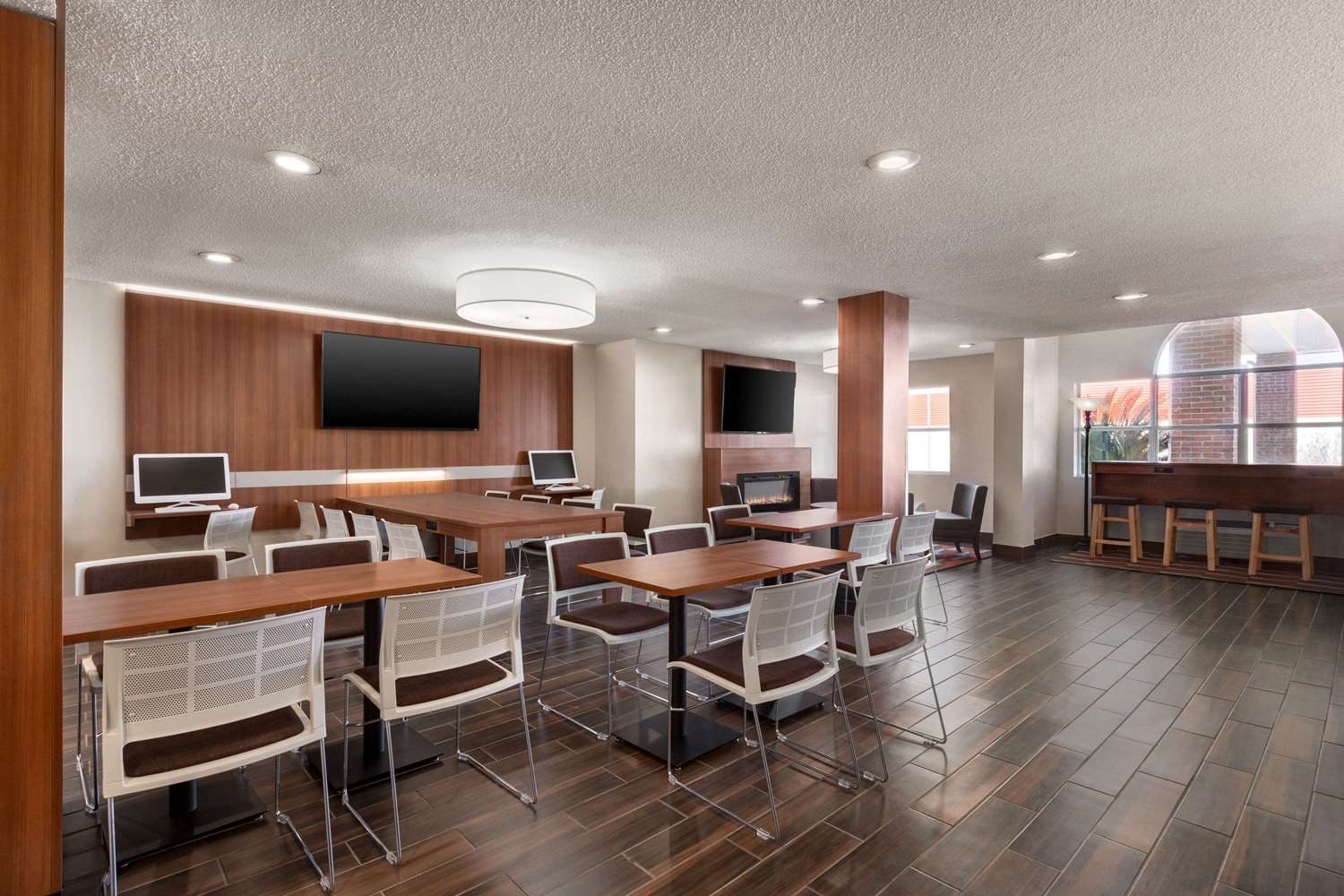 Microtel Inn & Suites by Wyndham Tifton 11/17