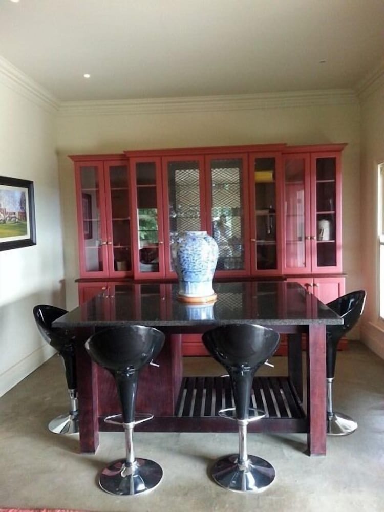 Arum Hill Lodge 4/50
