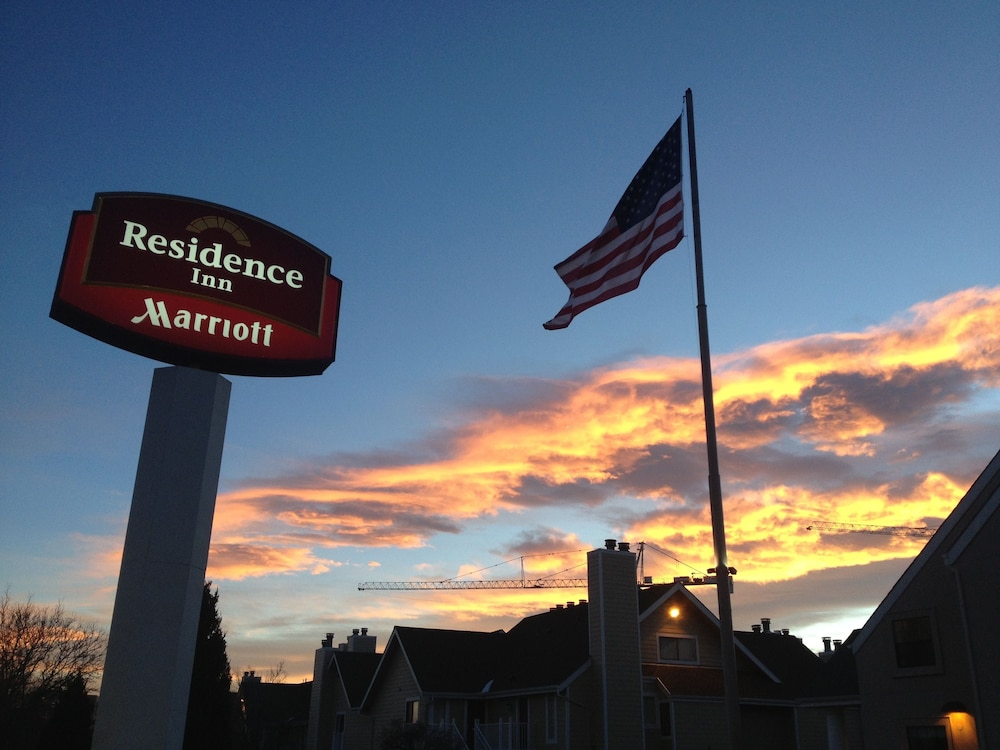 Residence Inn by Marriott Denver Downtown 23/26