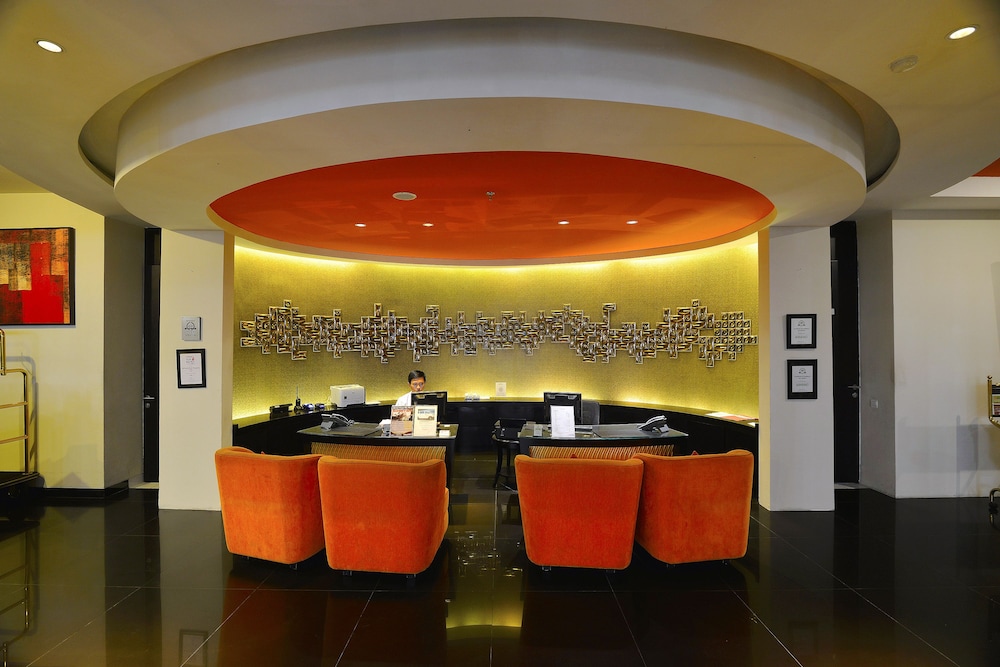 100 Sunset Hotel Kuta 51/66