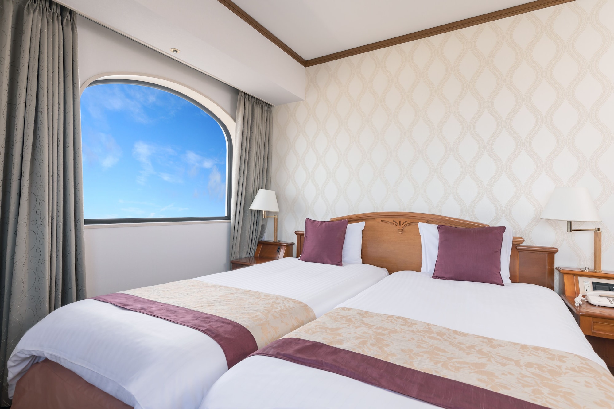 Hollywood, Single, Twin Beds