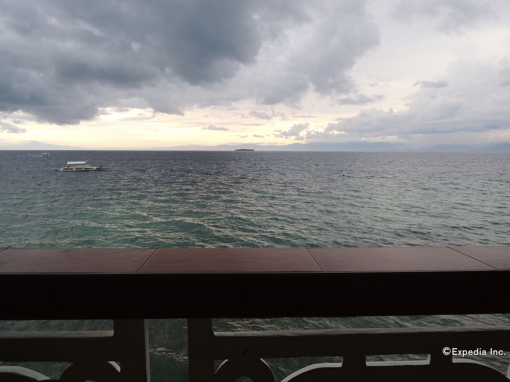 Loves Beach And Dive Resort 28/37