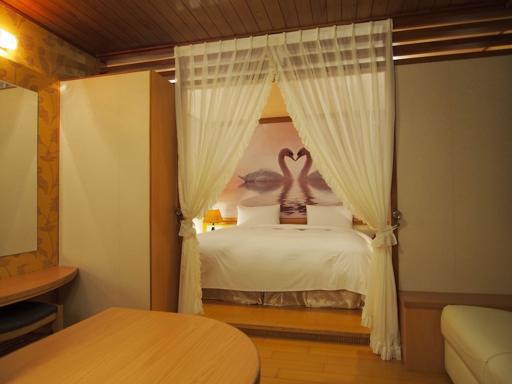 Day-Chen Hotel 28/47