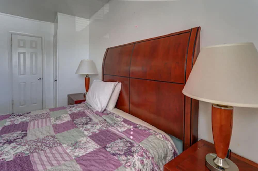 Richard s Hotel 19/65