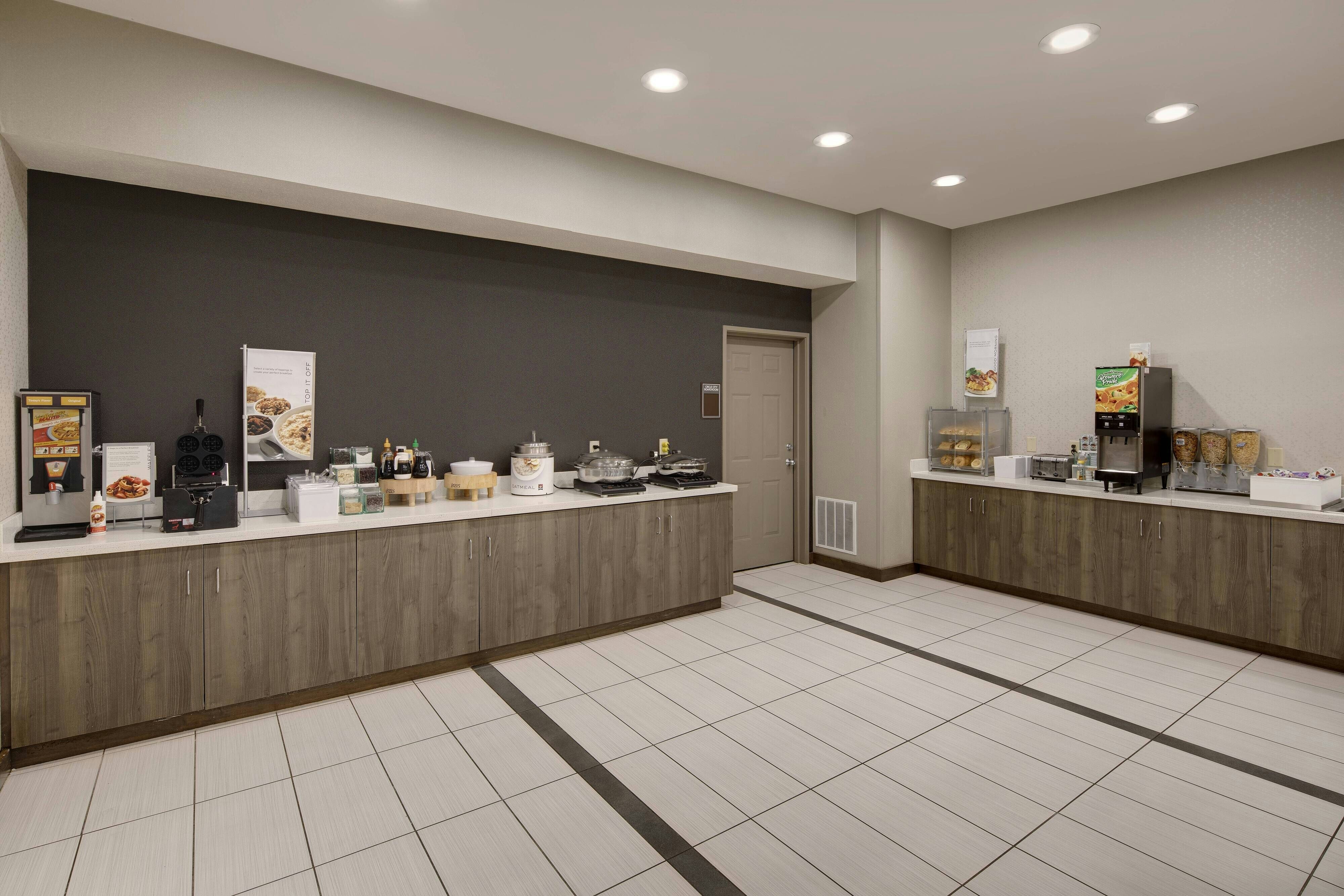 Lobby at Residence Inn by Marriott Indianapolis Airport, INDIANAPOLIS - IN