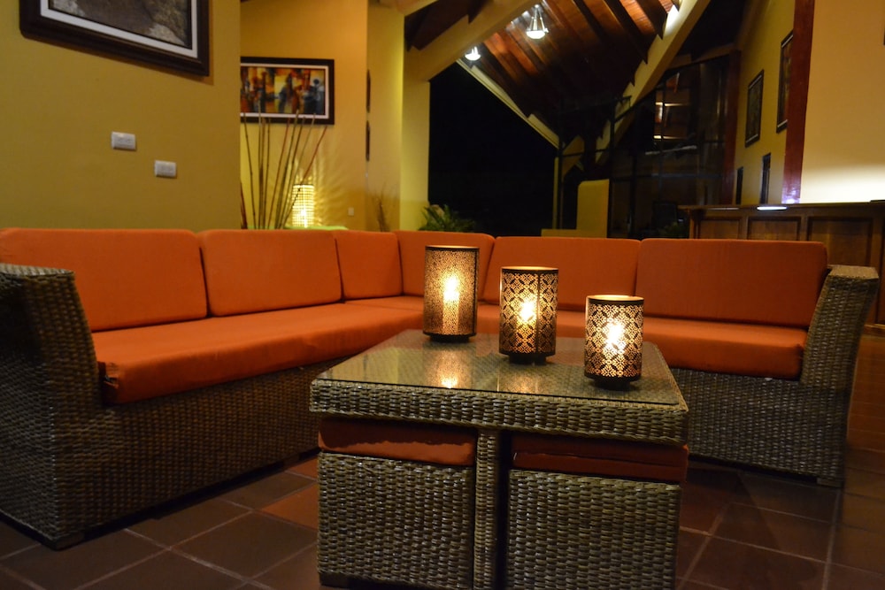 Papagayo Golden Palms Beachfront Hotel 50/65