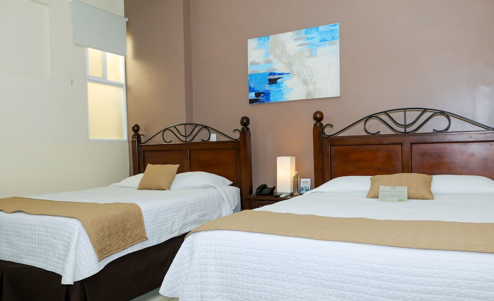Las Magnolias Hotel 25/78