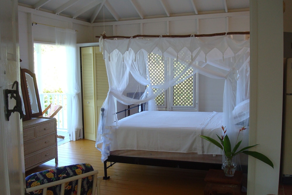 Galley Bay Cottages 13/50