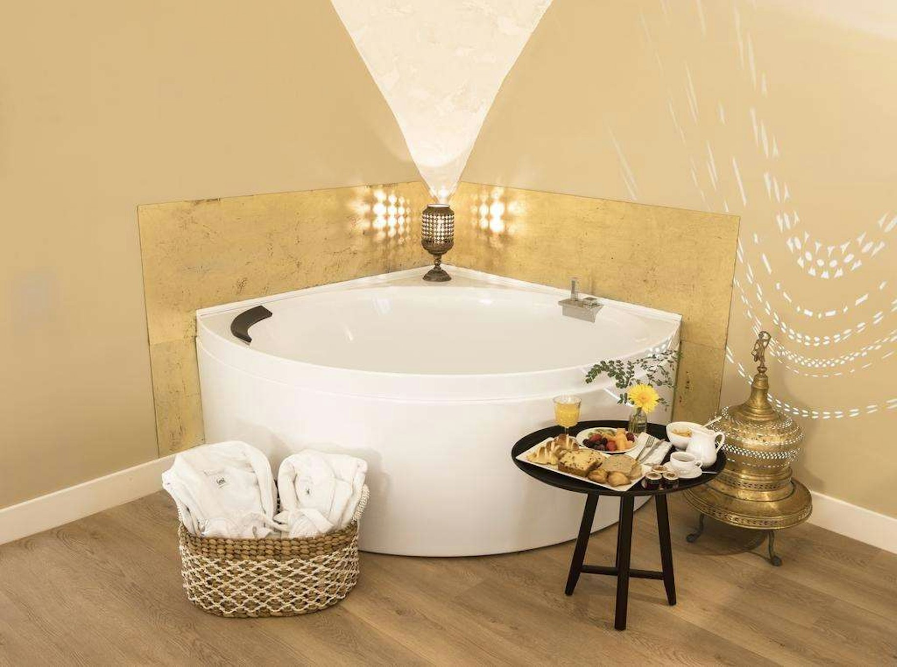 Caruso Place Boutique Wellness Suites 66/70