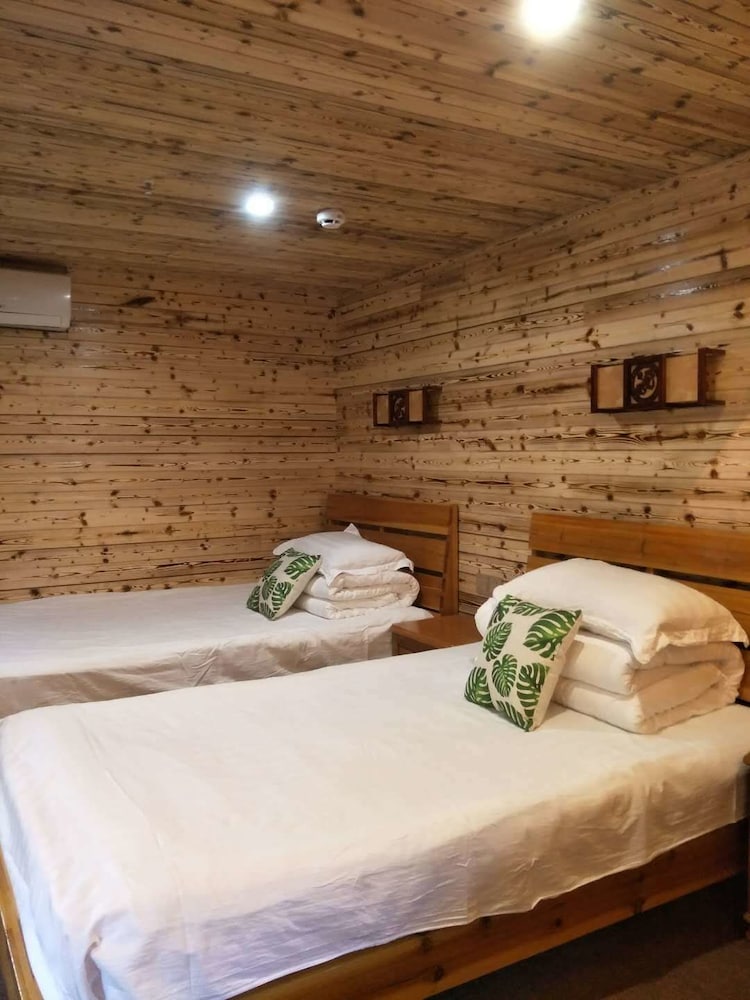 Nanjing Qingdelou Inn 23/28