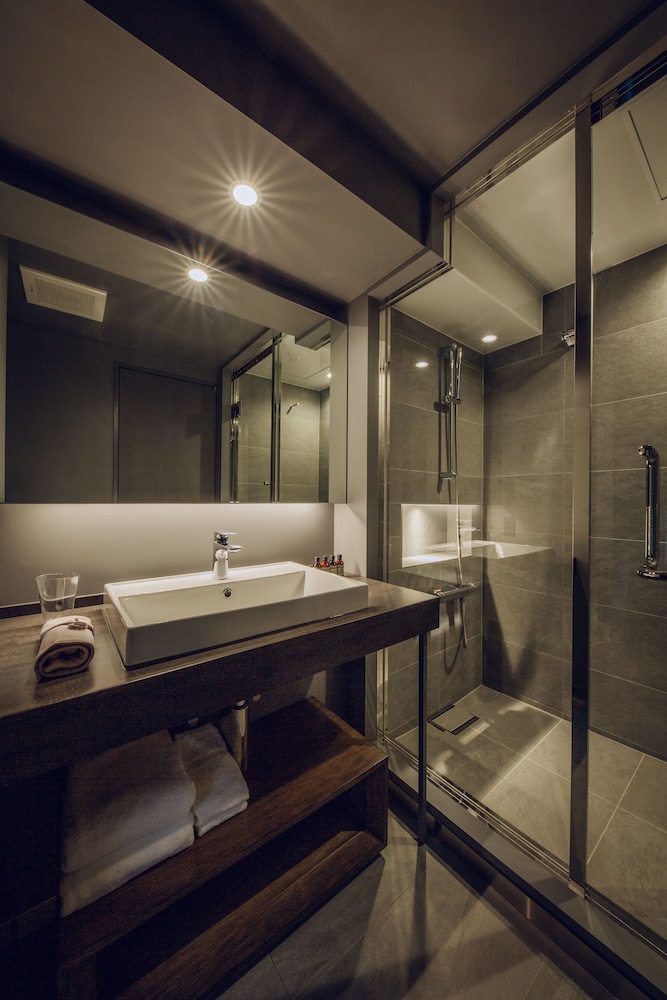 Node Hotel 49/50