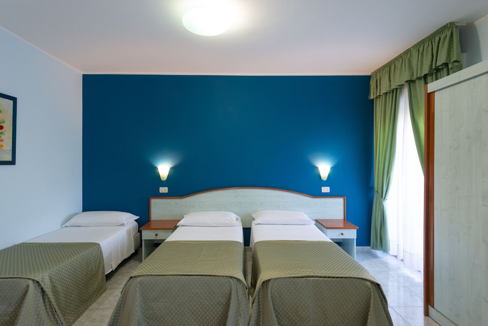 Atlantis Palace Hotel 9/50