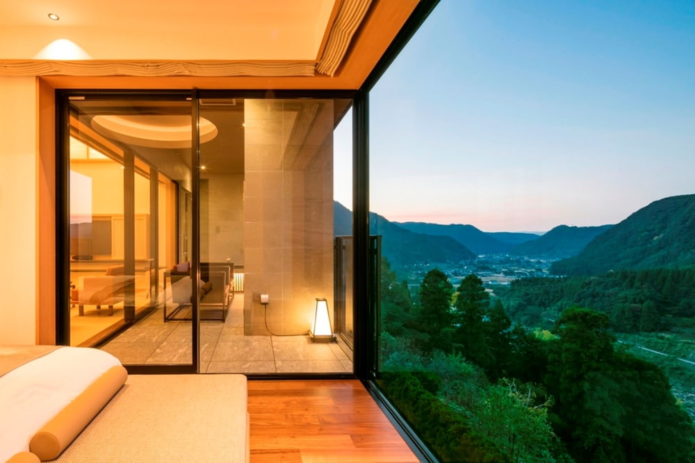 Okuhita Onsen Umehibiki 16/68