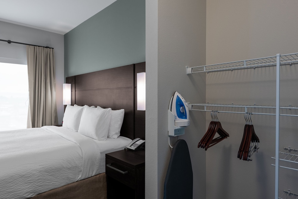 Residence Inn by Marriott Lancaster Palmdale 12/42