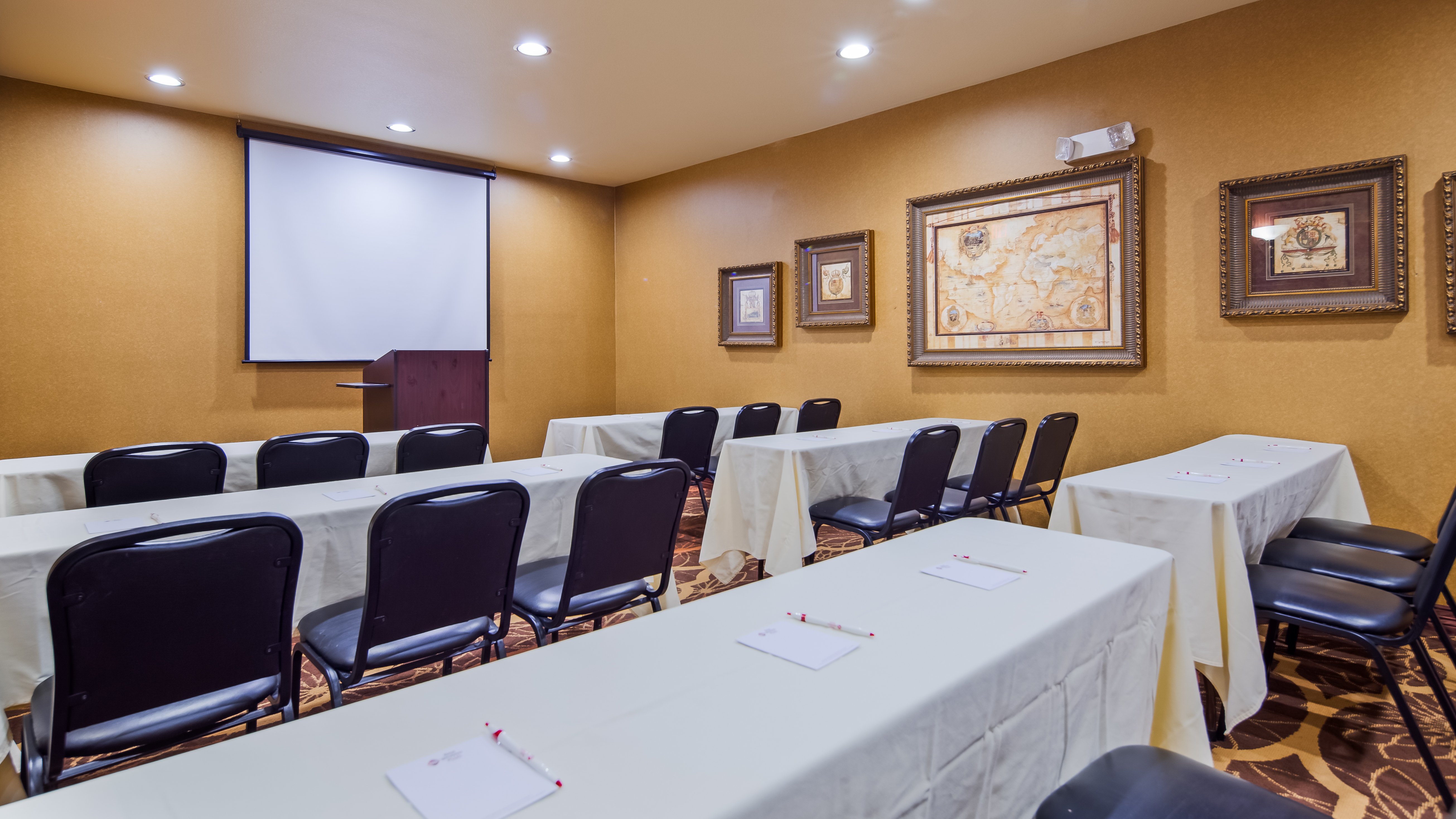 Best Western Plus Crown Colony Inn and Suites 47/59