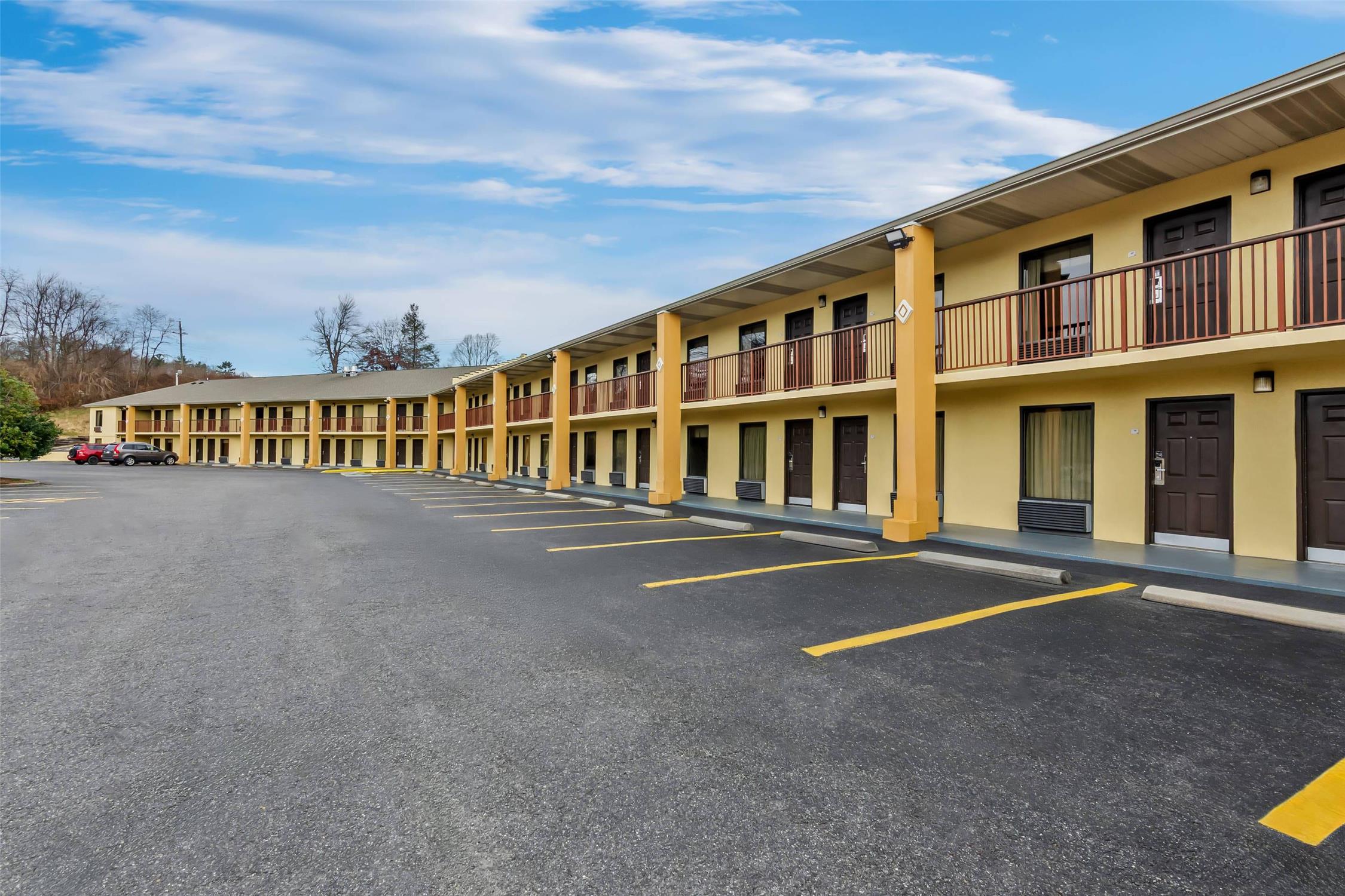 Quality Inn Hillsville 43/48