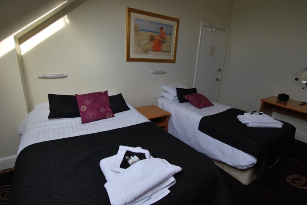 Bailey Ground Hotel 4/46