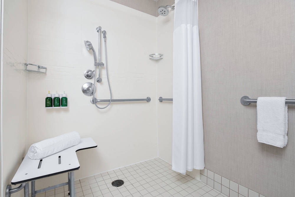 جناح بسريرين مزدوجين بغرفتي نوم لذوي الإعاقة، Residence Inn San Diego Rancho Bernardo Scripps Poway 2/2