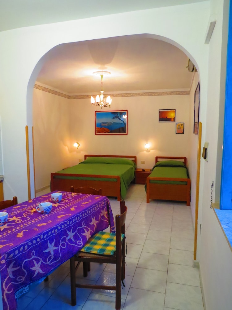 1 Bedroom, Comfort, Studio, 1 Double and 1 Single Bed, Kitchenette, Courtyard Area