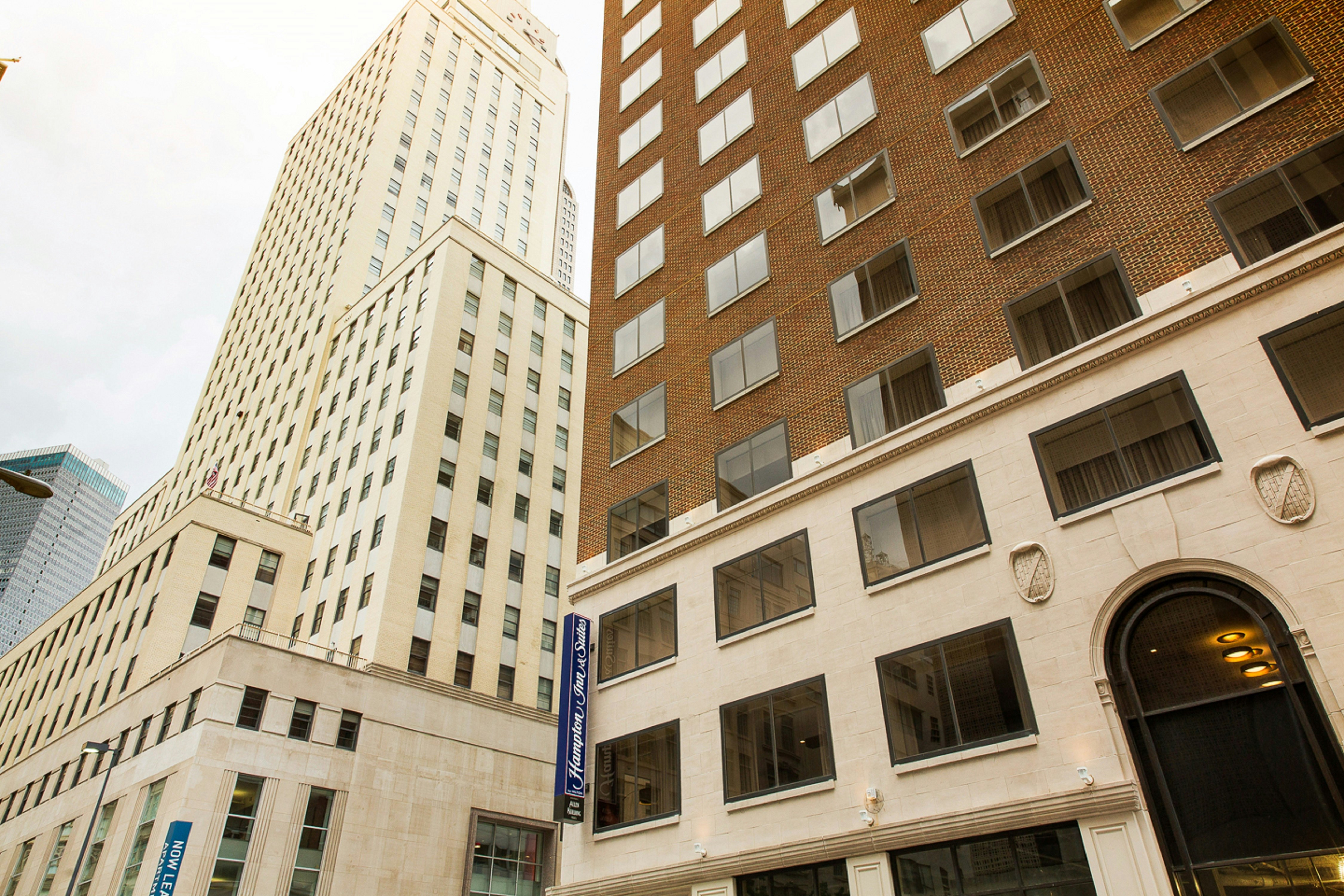 Hampton Inn & Suites Dallas Downtown in DALLAS - TX