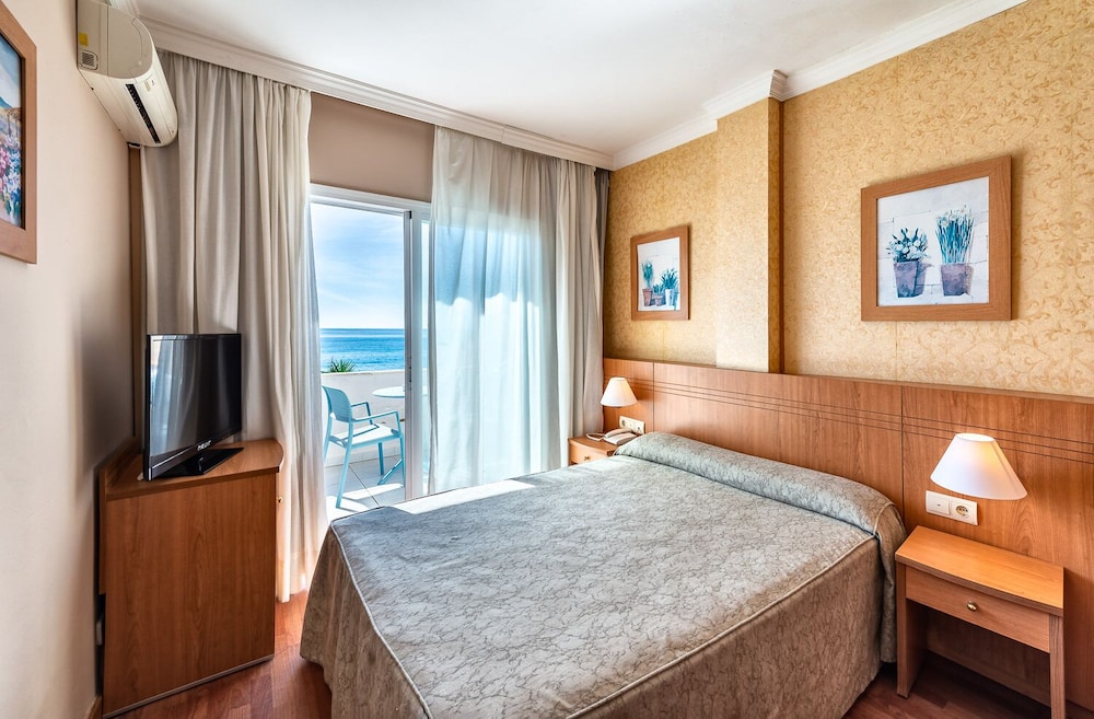 Hotel Santa Rosa 18/58