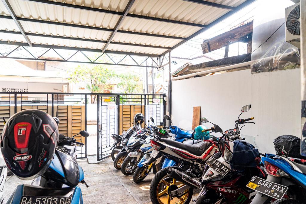 Reddoorz At Kebon Kacang 42/59