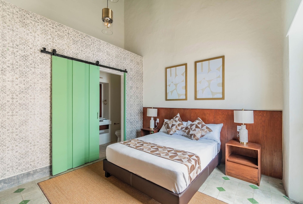 Hotel Boutique Santa Elena 8/19