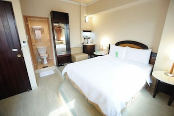 Kindness Hotel Weiwuying Sandou 32/49