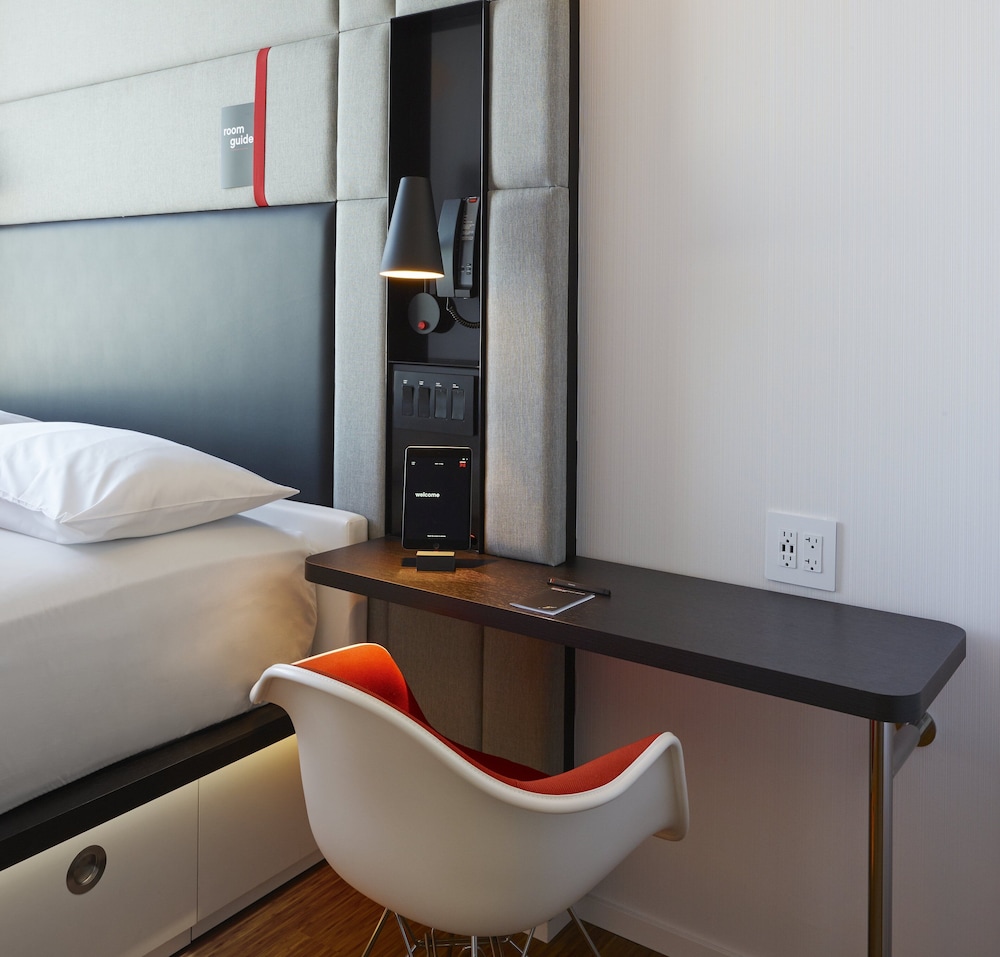 citizenM Boston North Station 14/57