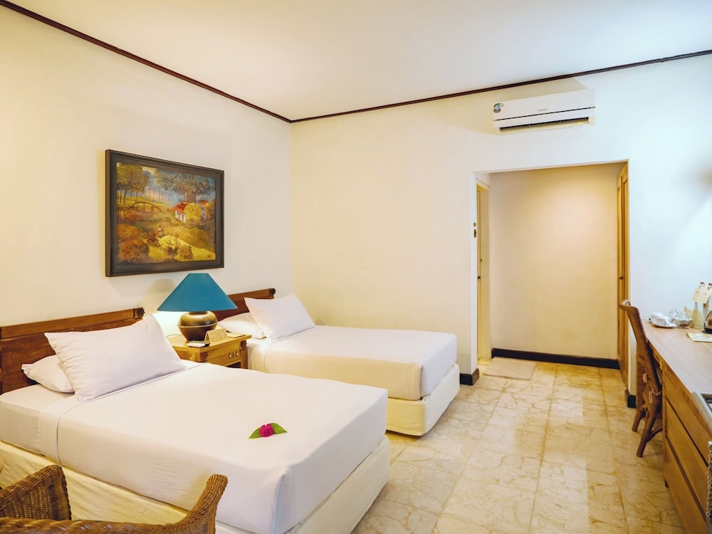 Hotel Tugu Blitar 11/67