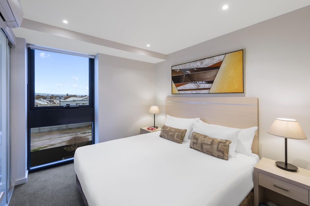 iStay Precinct Adelaide 27/79
