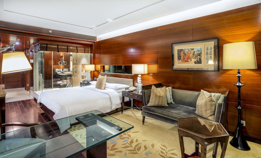 The Leela Ambience Gurugram Hotel And Residences 46/80