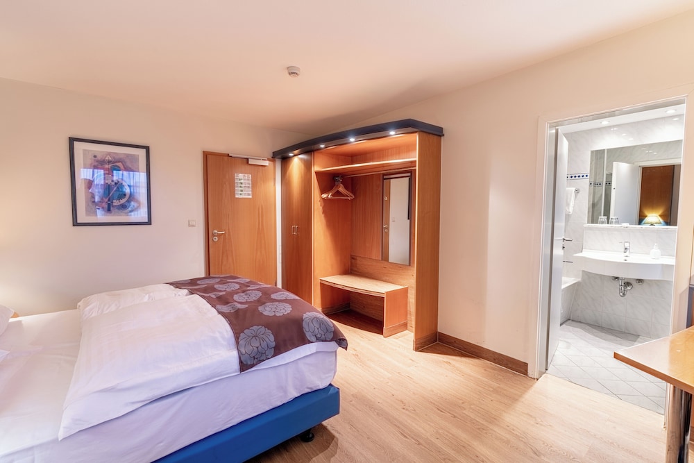 Hotel Graf 6/28
