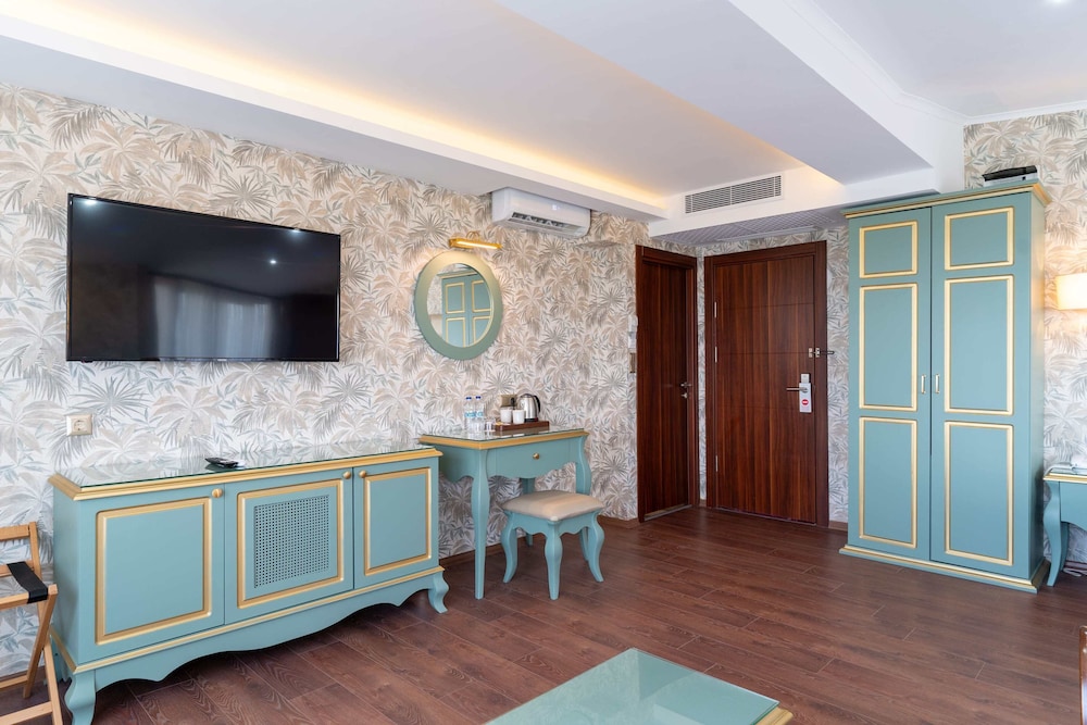 Motali Life Hotel 13/50