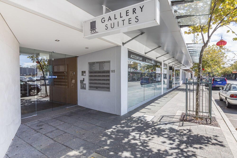 Gallery Suites 33/48