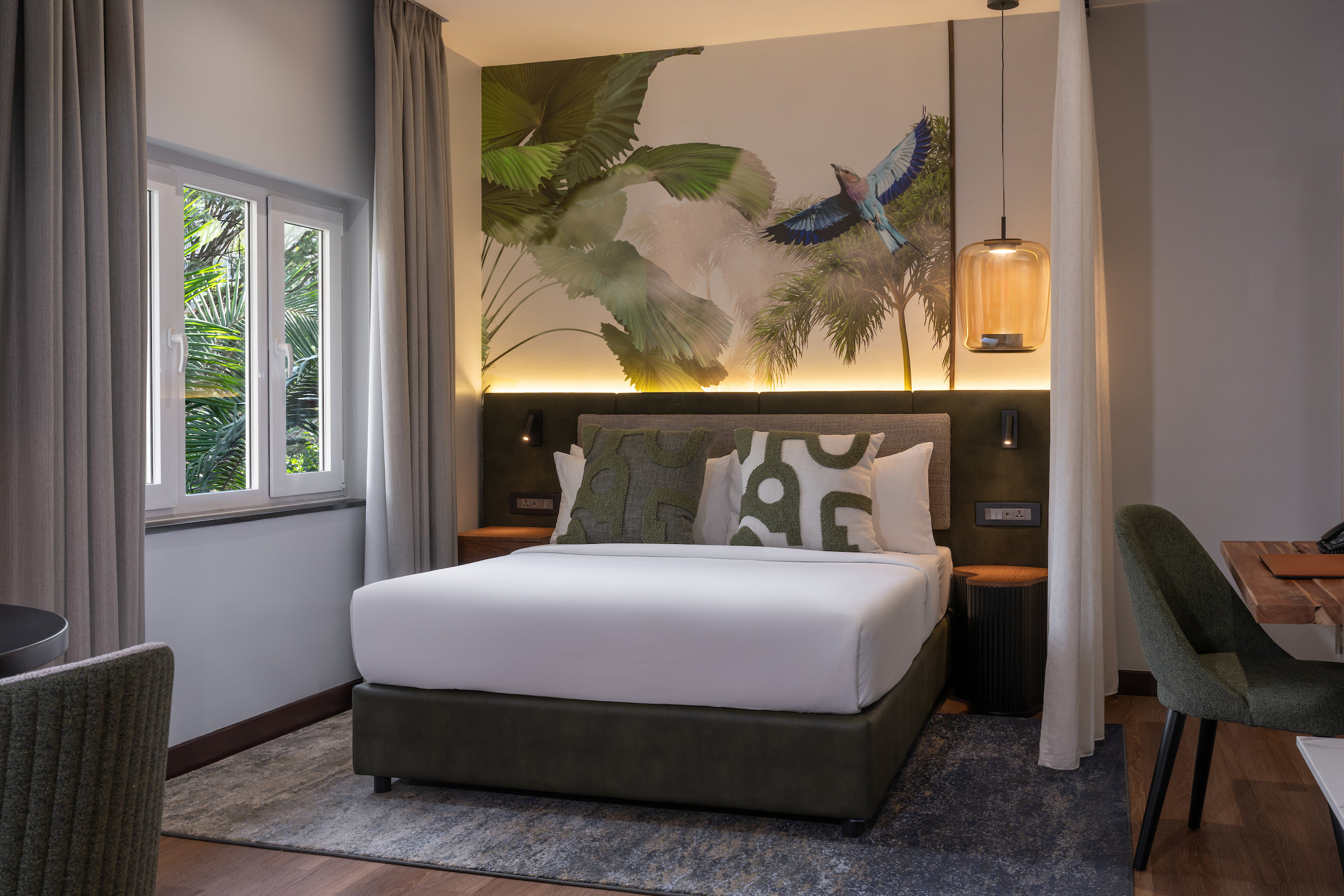 Premium, King Bed