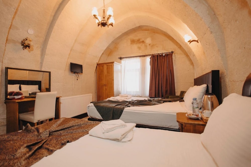 Amor Cave House 19/50