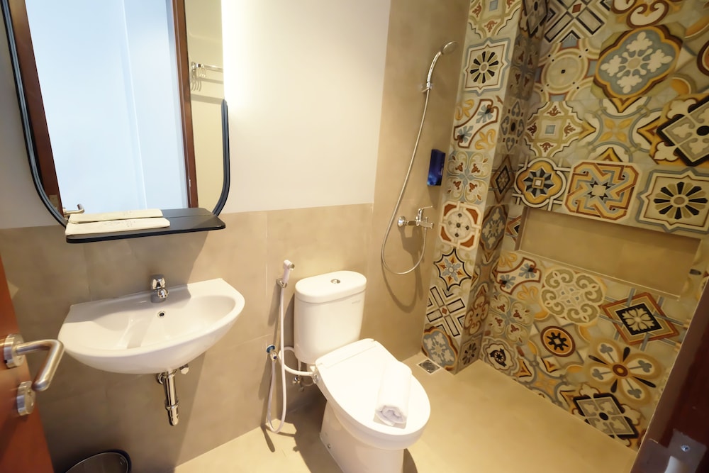 Hotel Youstay Semarang By Sinergi 36/37