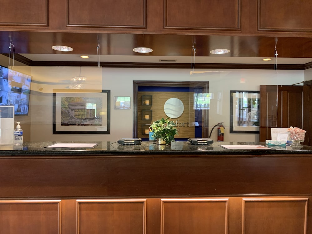 Days Inn by Wyndham Austintown 9/41