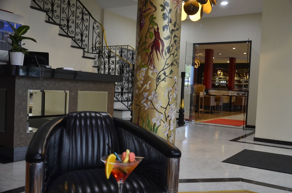 Le Grand Hotel 7/45