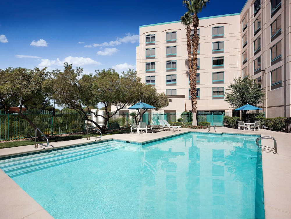 Doubletree By Hilton Las Vegas Airport 4/59